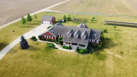 6472 Y Z Ave E, Vicksburg, MI 49097