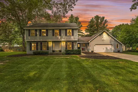 7693 Candlewood Dr SE, Ada, MI 49301
