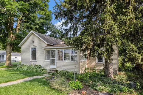 153 Elm St, Marcellus, MI 49067 photo 4