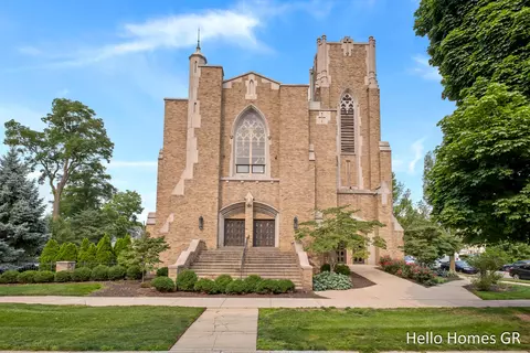 253 Prospect Ave NE #306, Grand Rapids, MI 49503