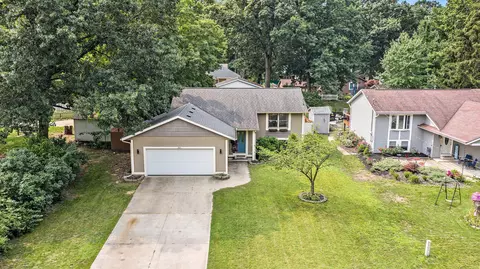 380 2nd Ave, Holland, MI 49424