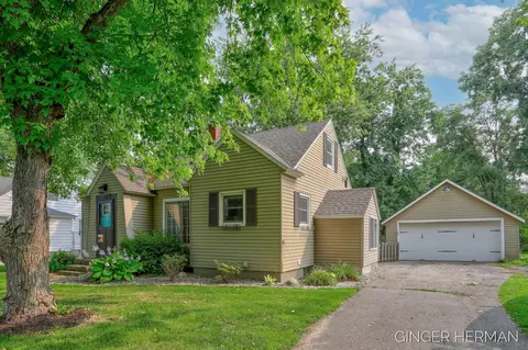 3573 Lincoln Rd, Hamilton, MI 49419