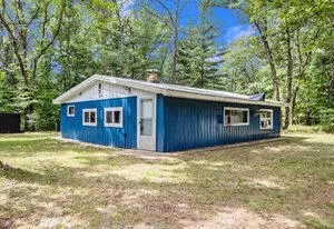 3987 E 48th St, Chase, MI 49623