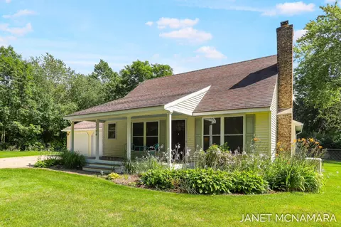 17156 Ransom St, Holland, MI 49424