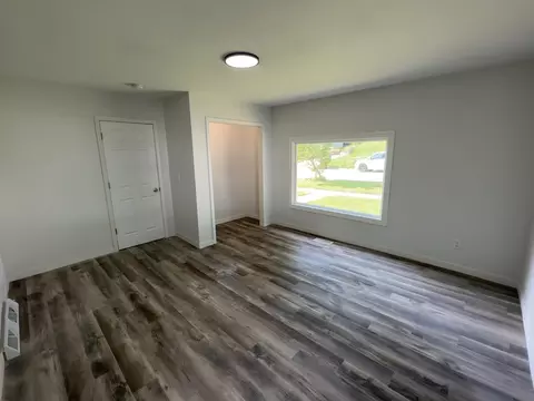 610 Clinton St, Marshall, MI 49068 photo 12