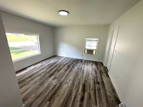 610 Clinton St, Marshall, MI 49068 photo 10