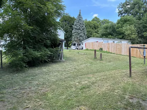 610 Clinton St, Marshall, MI 49068 photo 28