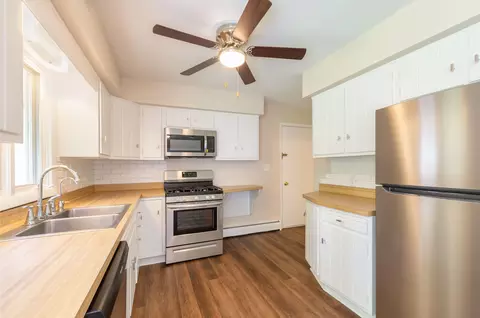 3048 John Glenn Dr, Jackson, MI 49201 photo 10