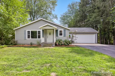 1960 Hayes St, Marne, MI 49435