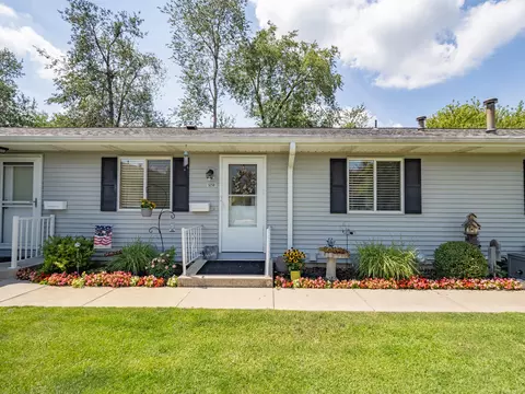 5250 Green Meadow Rd, Kalamazoo, MI 49009