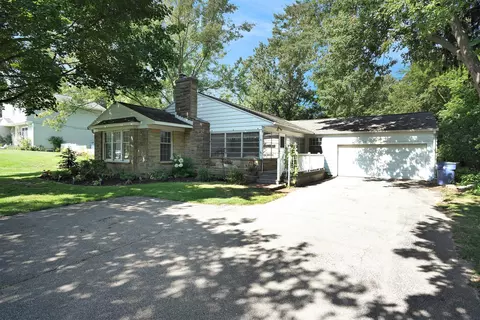 3535 Kalamazoo Ave SE, Grand Rapids, MI 49508