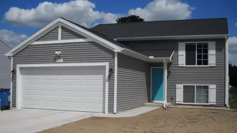 1223 Jayberry Dr, Holland, MI 49424