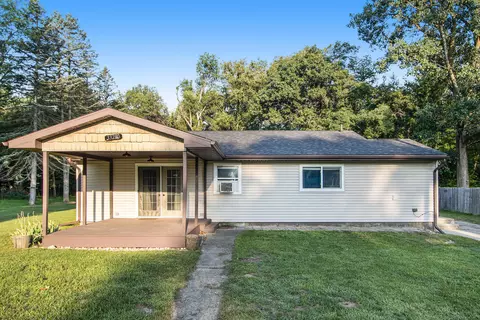 33280 Bernice Ave, Paw Paw, MI 49079
