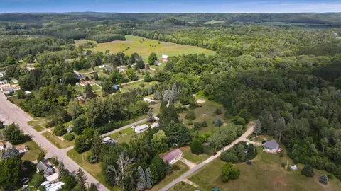106 E Wells St, Harrietta, MI 49638 photo 5