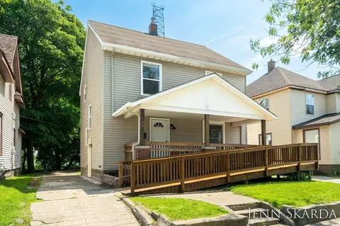 938 Sheridan Ave SW, Grand Rapids, MI 49503