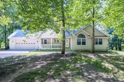 6684 Abbey Ln, Canadian Lakes, MI 49346