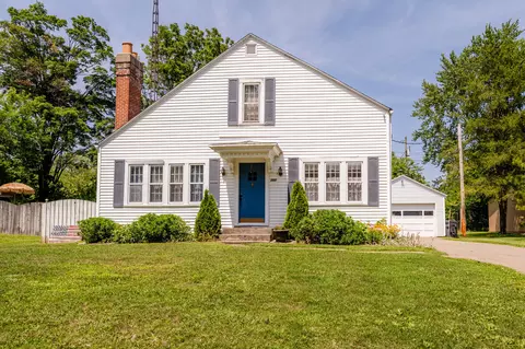 362 Paw Paw Ave, Watervliet, MI 49098