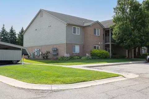 1409 Duncan Dr, Chelsea, MI 48118