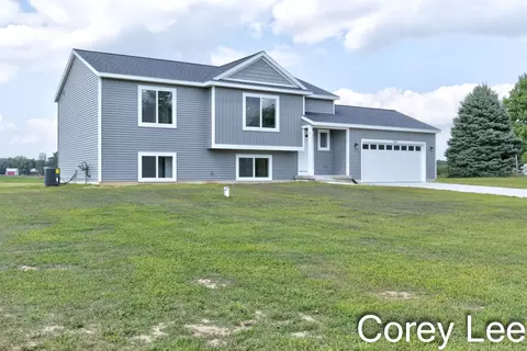 9558 Gold Lake Rd, Belding, MI 48809