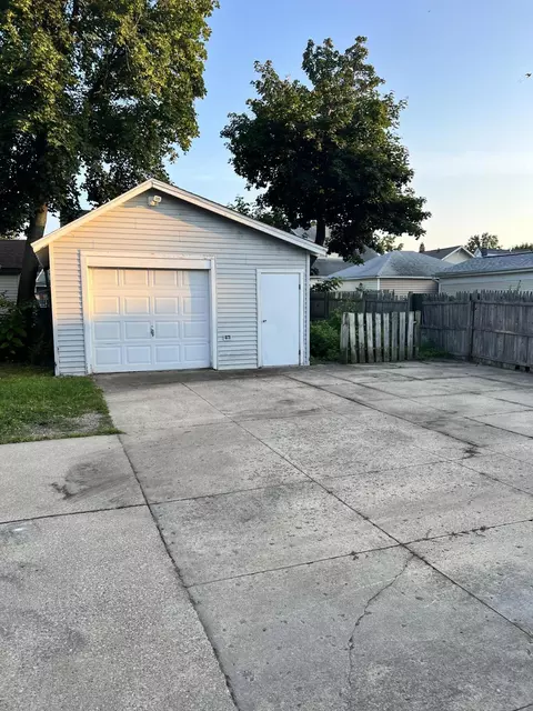 99 W Bidwell St, Battle Creek, MI 49015
