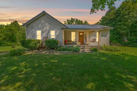 1112 Fisher Rd, Quincy, MI 49082