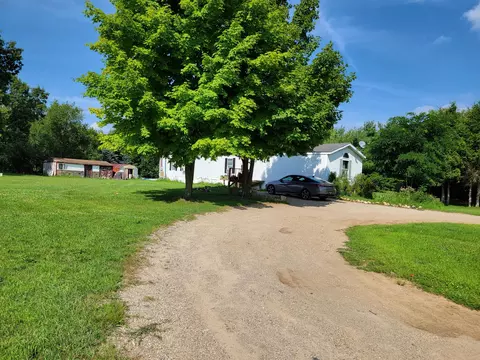 3748 Nokomis Trl, Osseo, MI 49266