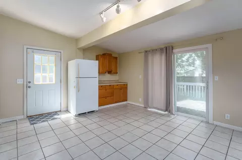 217 N 22nd St, Springfield, MI 49037 photo 6