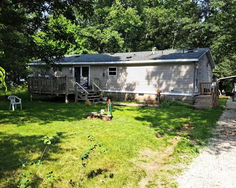 5520 Margaret Ave, Croton, MI 49337