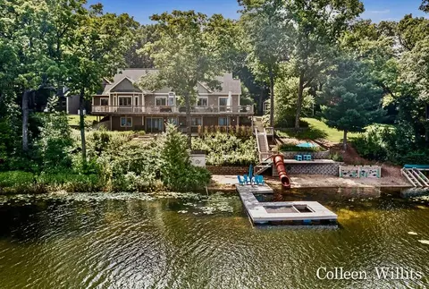 7769 E Lake Rd, Twin Lake, MI 49457