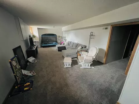 408 E Maple St, Fremont, MI 49412 photo 11