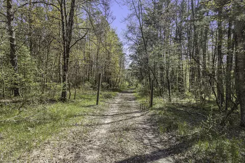 2416 E 72nd St, Newaygo, MI 49337 photo 3