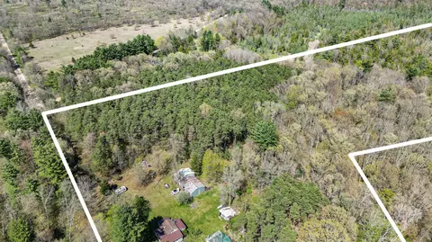 2416 E 72nd St, Newaygo, MI 49337 photo 8