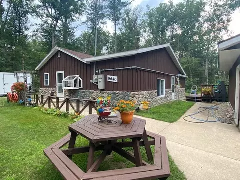 8640 S Second St, Idlewild, MI 49642