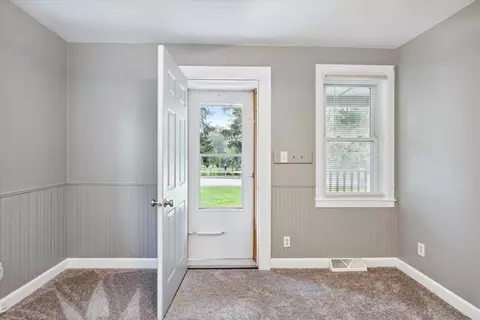 3111 Matthews St, Jackson, MI 49203 photo 9