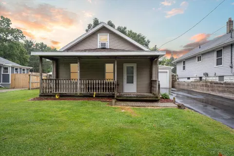 3111 Matthews St, Jackson, MI 49203