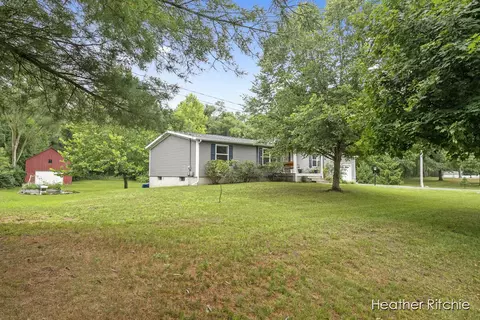 1010 102nd Ave, Plainwell, MI 49080 photo 2