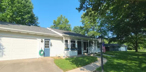 10164 S 10th St, Schoolcraft, MI 49087
