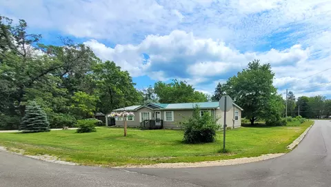 766 E Adda St, White Cloud, MI 49349 photo 3