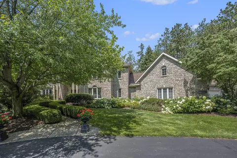 67 Nettlesworth Way NE, Grand Rapids, MI 49546