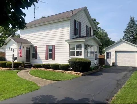 218 W Fulton St, Homer, MI 49245