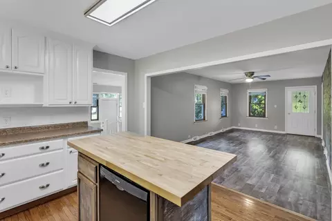 5012 Oak Point Rd, Jackson, MI 49201 photo 17