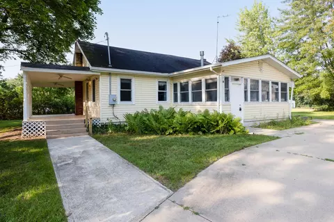 5012 Oak Point Rd, Jackson, MI 49201 photo 5