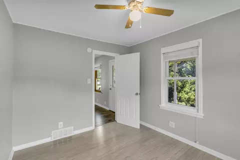 5012 Oak Point Rd, Jackson, MI 49201 photo 23