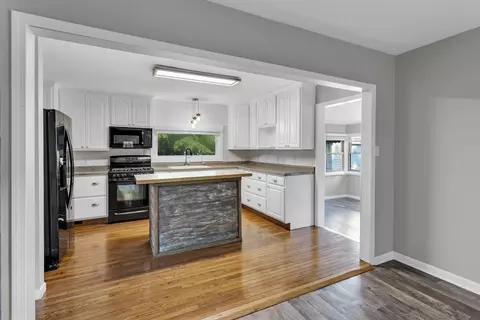 5012 Oak Point Rd, Jackson, MI 49201 photo 21