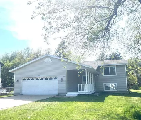 3993 140th Ave, Holland, MI 49424