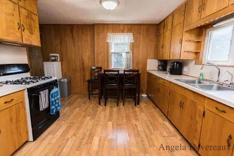717 Millard St, Belding, MI 48809 photo 17