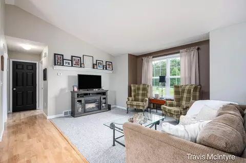 5979 N Whites Bridge Rd, Belding, MI 48809 photo 5