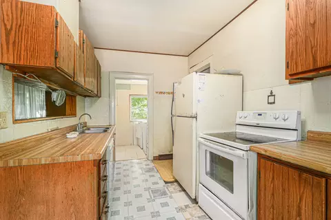 318 N Mill St, Stanton, MI 48888 photo 7