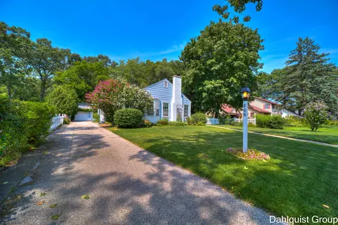 806 Moulton Ave, Muskegon, MI 49445