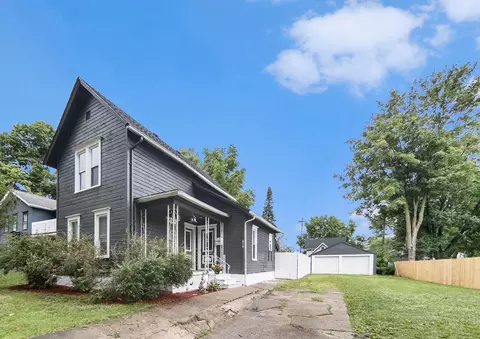 610 Oakhill Ave, Jackson, MI 49201